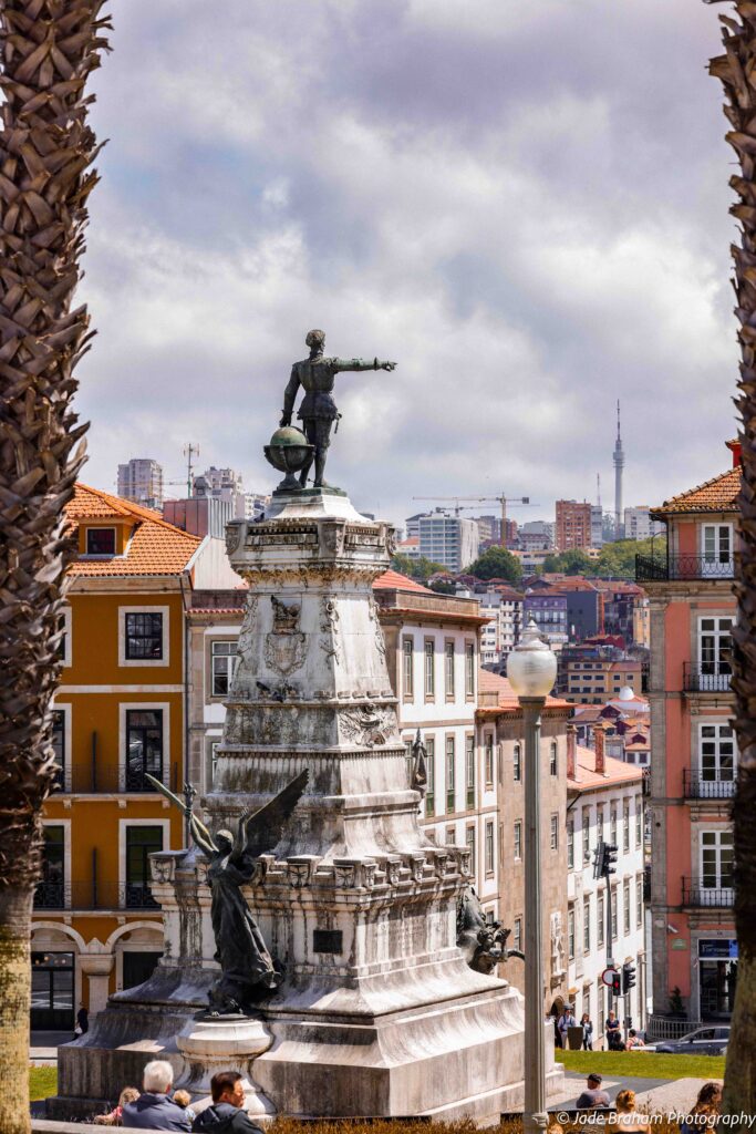 There are many parks in Porto for you to relax in.